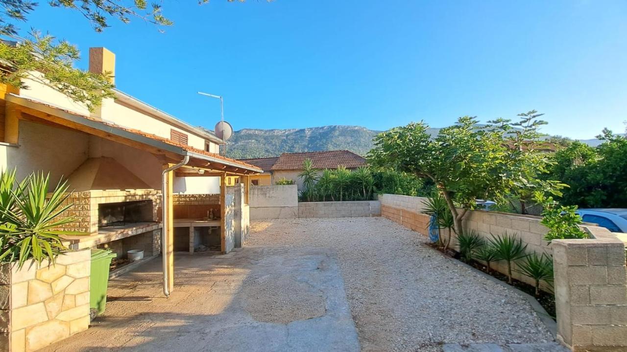 Holiday Home Leonida Jelsa  Luaran gambar